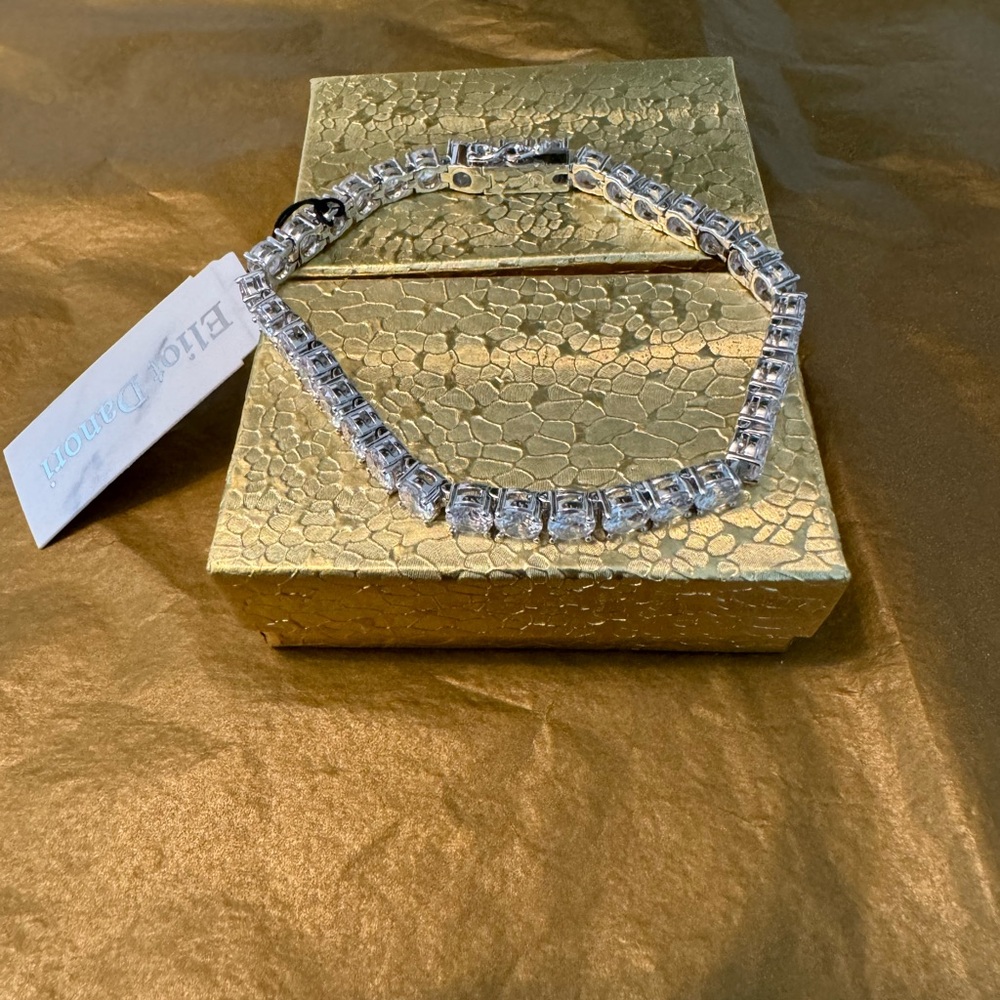 Beautiful tennis style bracelet by Eliot Danori.  NWT
